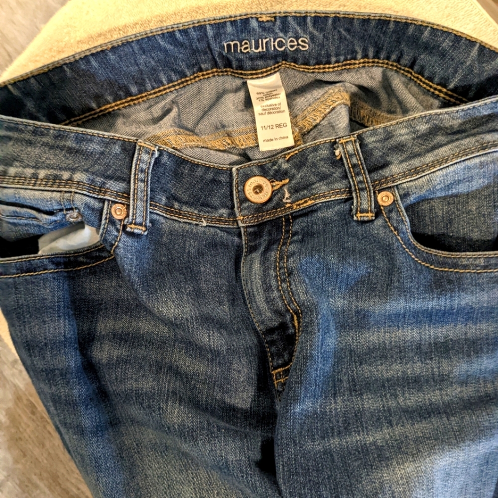 Maurice jeans w/VS raglan t